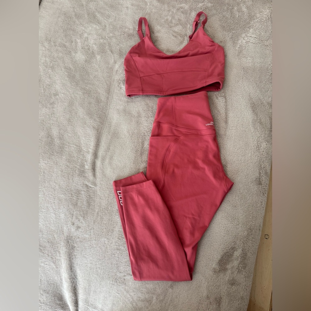 Lorna Jane Sports Bra and Leggings Set

Used only once